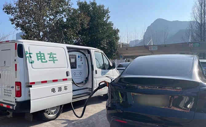 路北区汽车搭电
