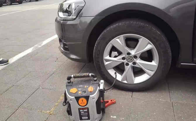 路北区汽车搭电案例